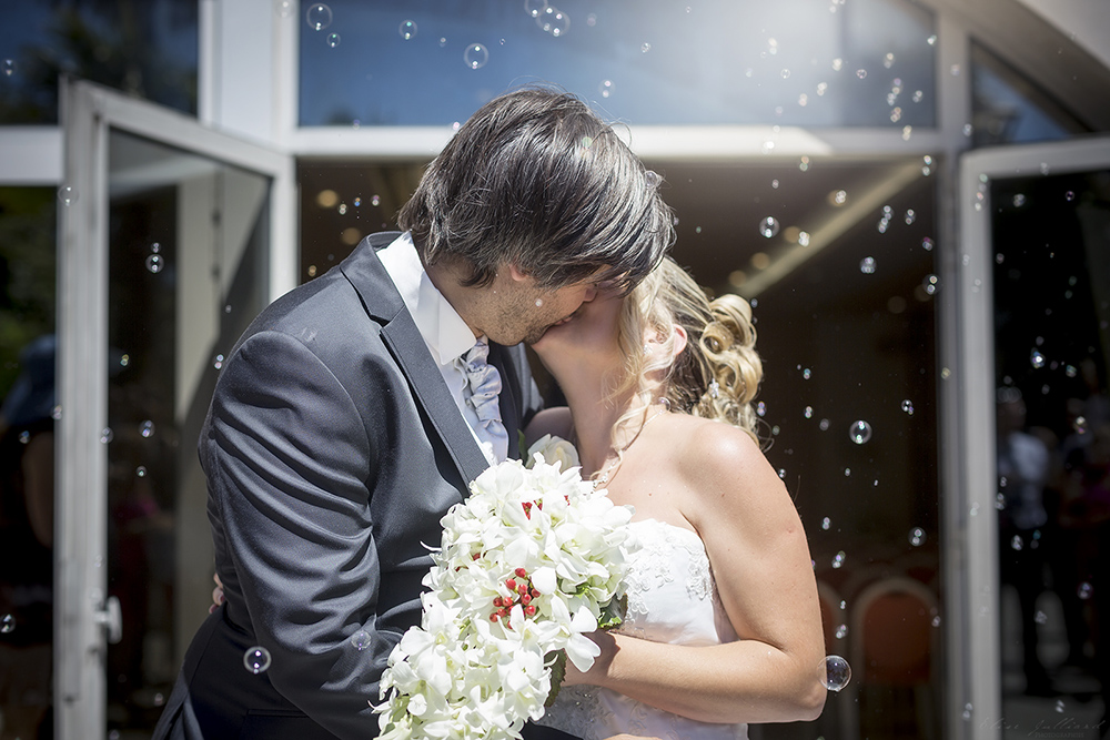elise-julliard-photographe-lyon-rhone-alpes-mariage-wedding-amour-maries-provence-alpes-cote-dazur-seance-photo-ceremonie-mairie-antibes-nice-couple